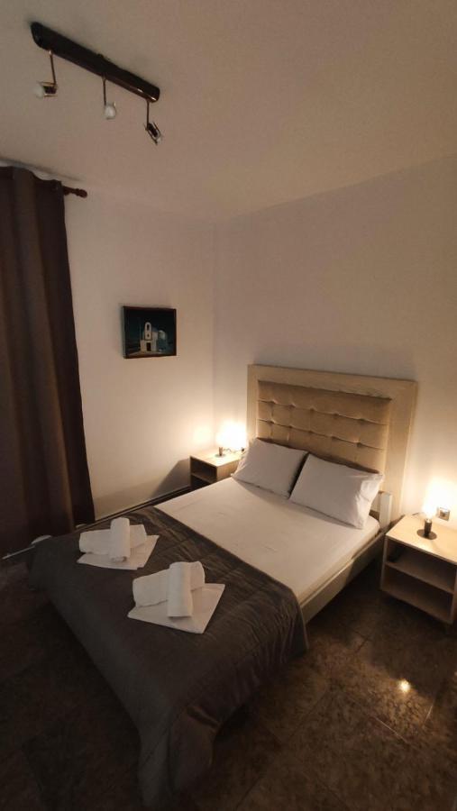 Alexander Apartments Nea Koutali Rum bild